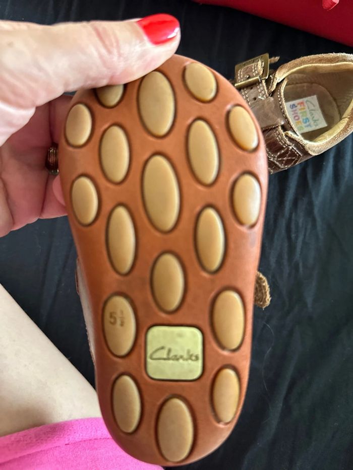 Clarks sandalettes 5 1/2 - photo numéro 2