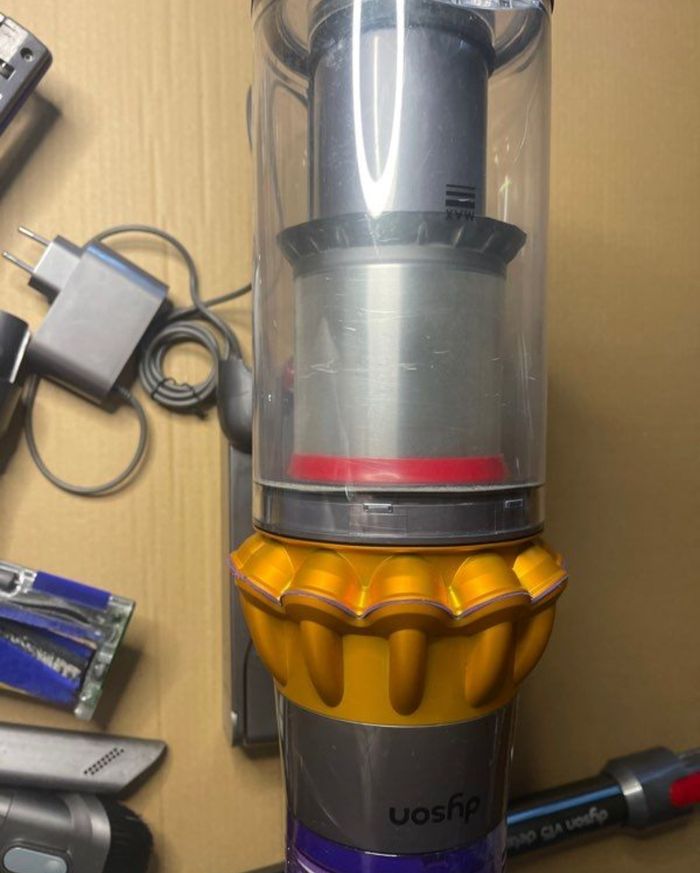 Dyson v15 complet - photo numéro 2