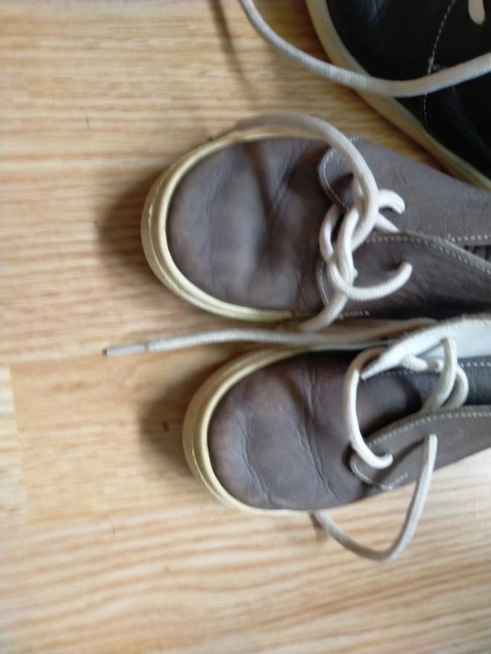 Lot 2 petites de chaussures 21 - photo numéro 3