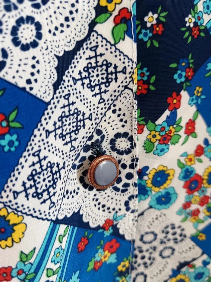 Chemisier upcyclé croppé et ses deux chouchous - photo numéro 9