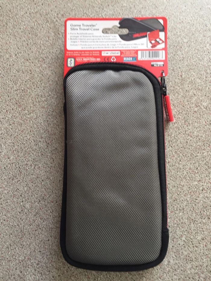 Pochette de protection Switch Neuve - photo numéro 2