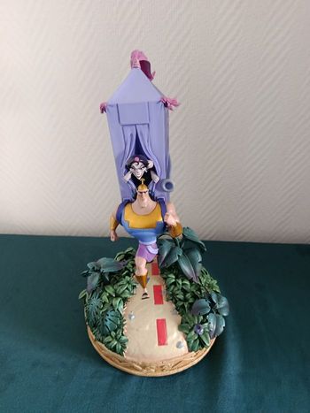 Figurine lumineuse yzma et kronk 