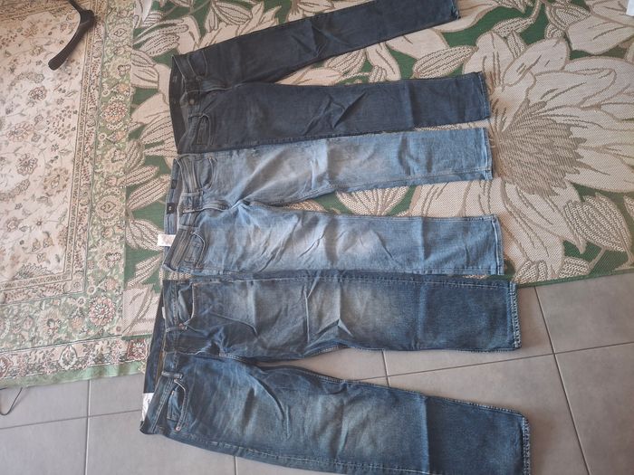 3 pantalons de marque c&a - photo numéro 2