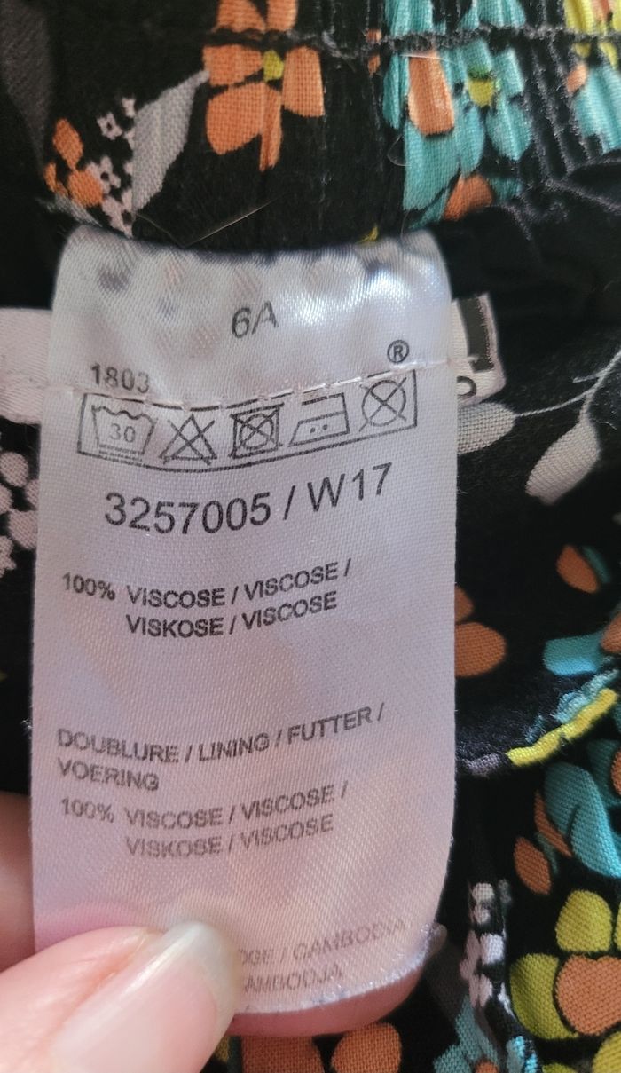 Jupe fleurie - photo numéro 3