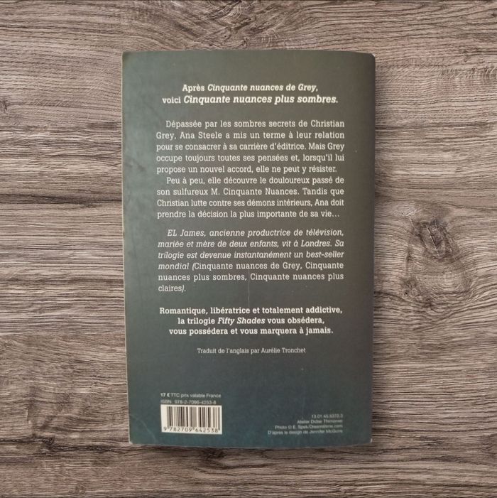 E.L. James - photo numéro 2