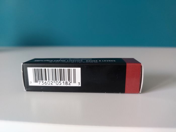 Rouge à lèvres Mac amplified crème n°108 Dubonnet - photo numéro 7