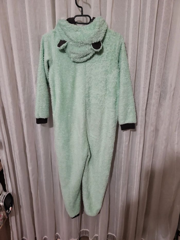 Pyjama 1 pièce 8/10 ans - photo numéro 3