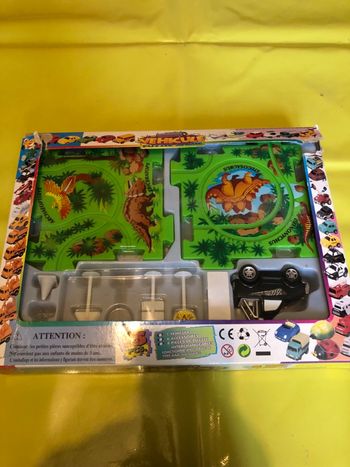 Circuit véhicule puzzle dinosaure avec rail des 3 ans