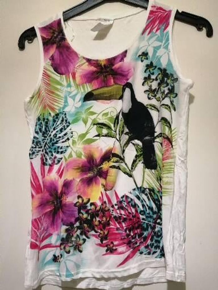 Débardeur à fleurs. Taille M.