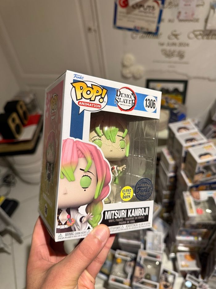 Funko Pop Mitsuri Kanroji 1306 GITD - Demon Slayer - photo numéro 2