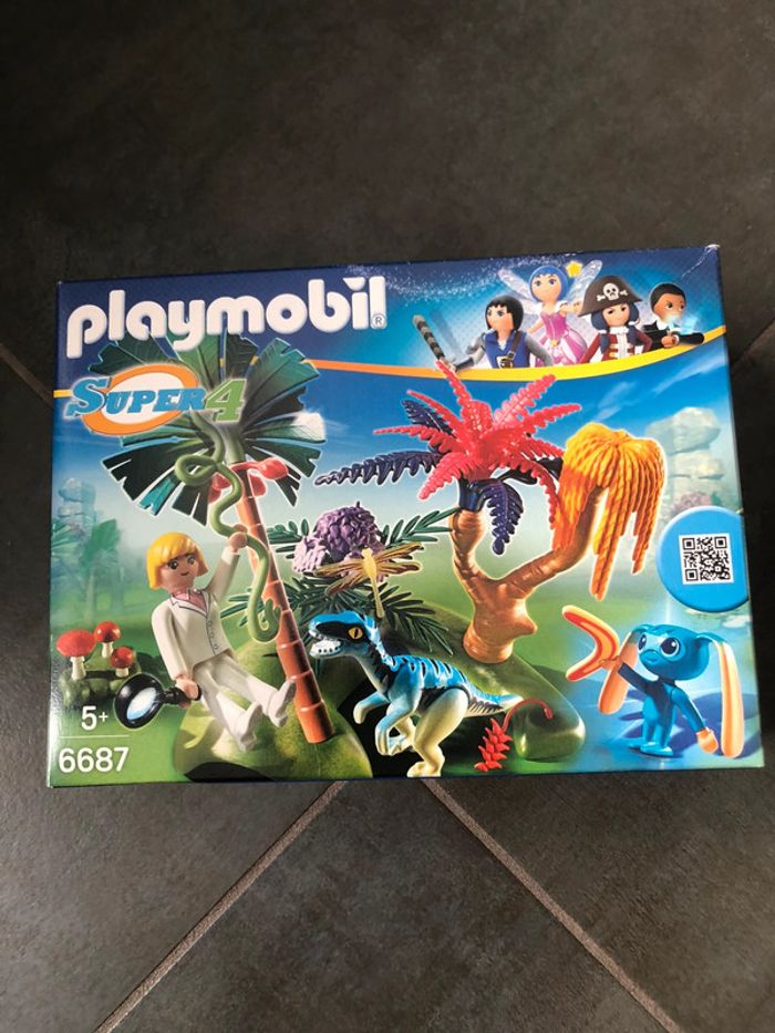Playmobil super 4 neuf