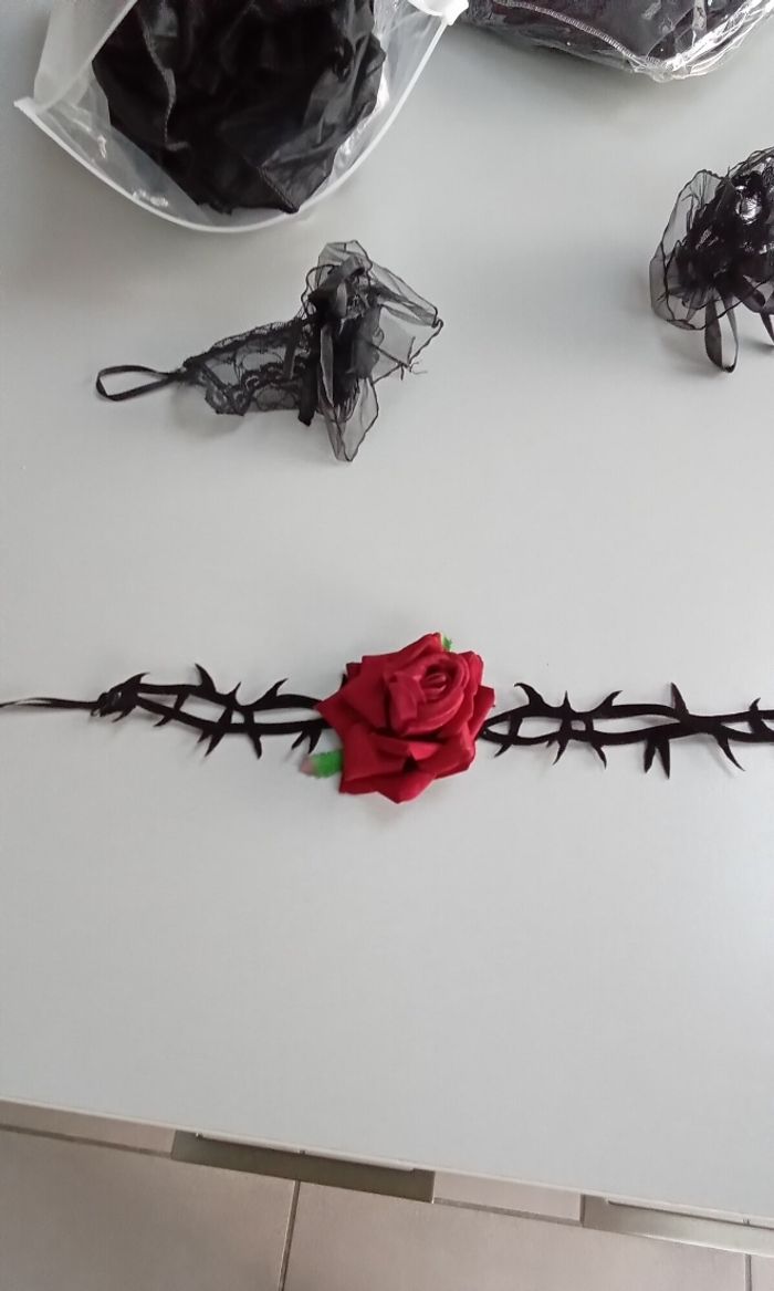 Déguisement Mercredi taille 10 ans - photo numéro 6