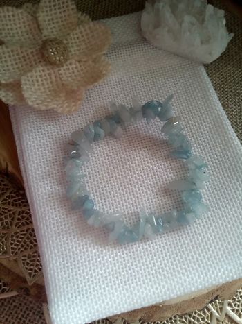 Bracelet en pierres d'Aigue marine 🩵.
