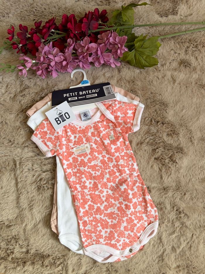 Lot de 3 bodies petit bateau manches courtes coton - photo numéro 1