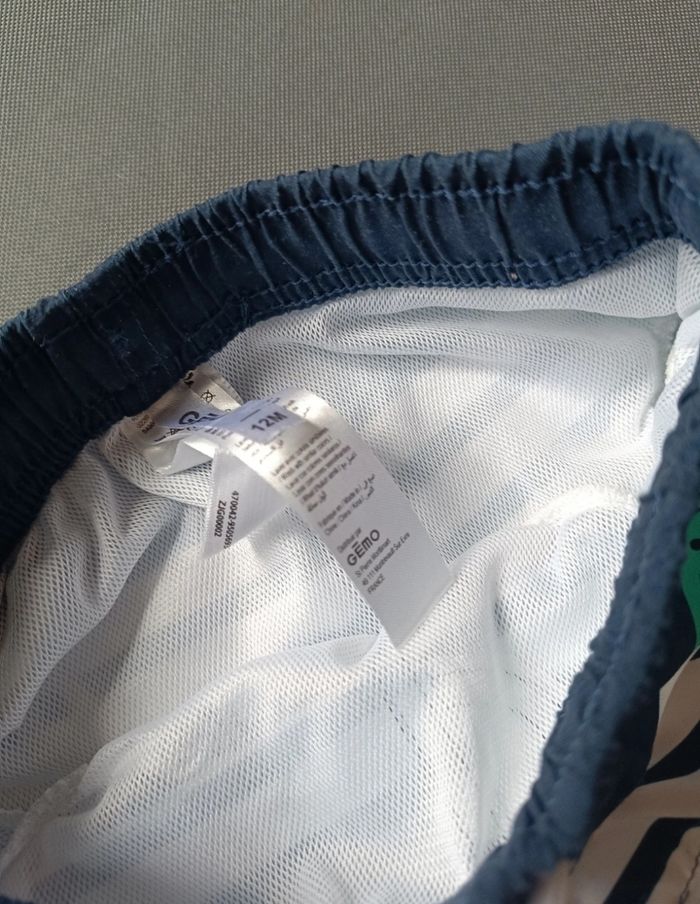 Short de bain neuf - photo numéro 6