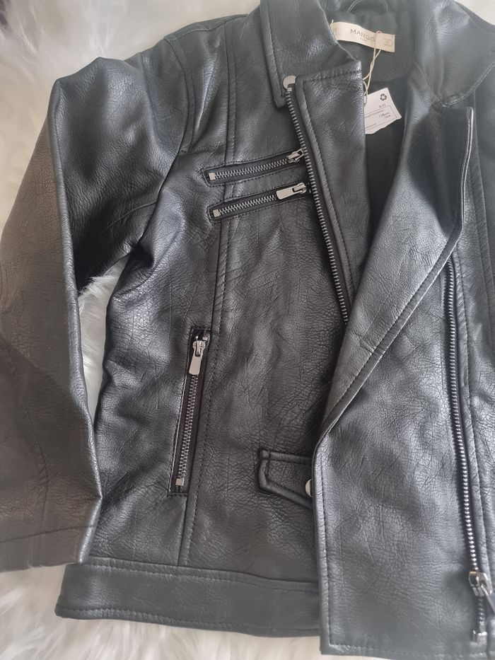 Neuve  (non portée)🏷🩷🌸⚘️ superbe veste simili cuir 8 ans fille 🩷🌸⚘️ - photo numéro 6