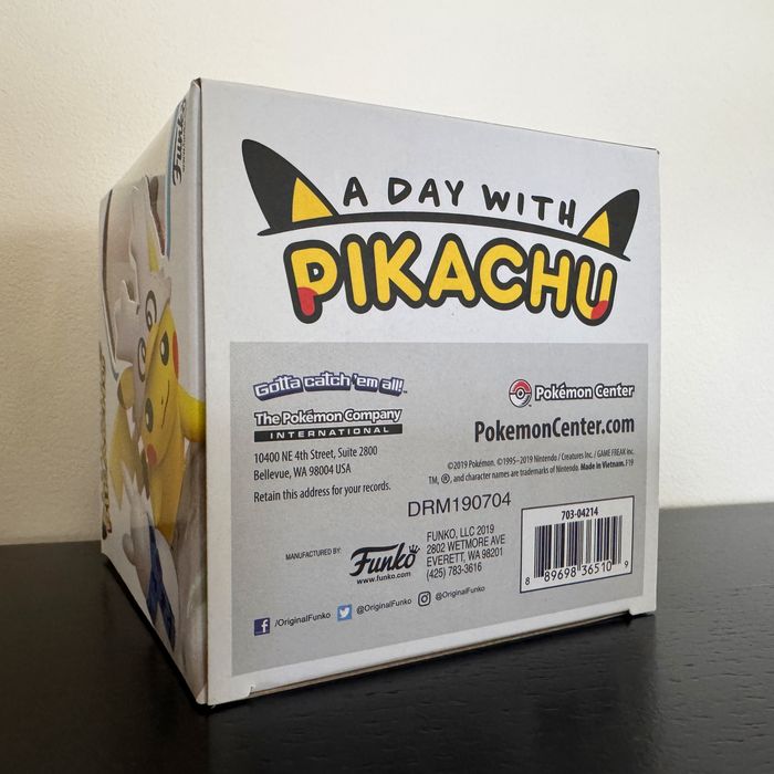 Figurine Pikachu A Cool New Friend Funko POP Pokémon Center Noel Christmas Holiday Seasonal - photo numéro 4