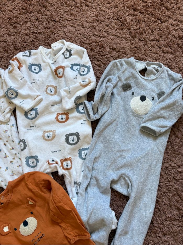 Lots de pyjamas 24 mois - photo numéro 3