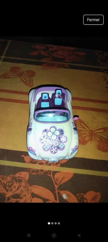 Voiture 
Hasbro 
J50