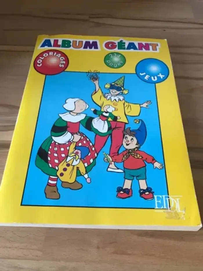 album de coloriage et activité vintage oui oui bécassine