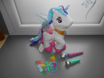 Peluche interactive Mila, ma licorne maquillage magique (Vtech)