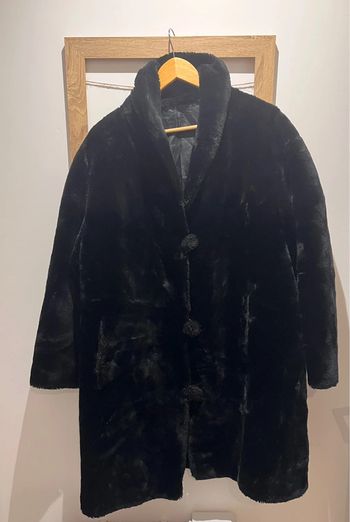 Manteau fausse fourrure