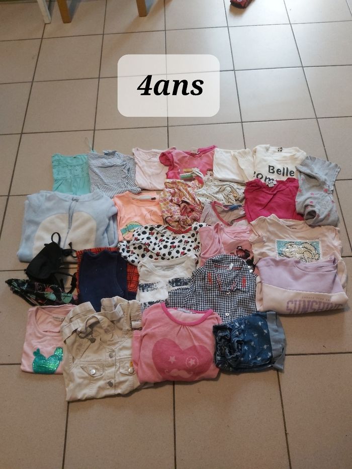 Lot de vêtements - photo numéro 2