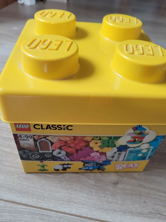 boite Lego classic 10692 - photo numéro 3