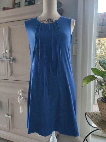 Robe suédine bleu roi avec lanières taille 38
