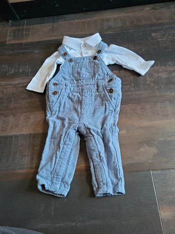 Ensemble chemise et salopette Kiabi taille 3 mois