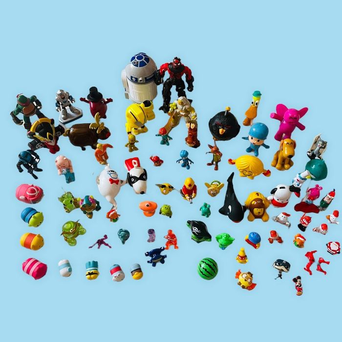 🎂spécial fête d’anniversaire 🥳 énorme lot de 200 mini jouets et figurines diverses
