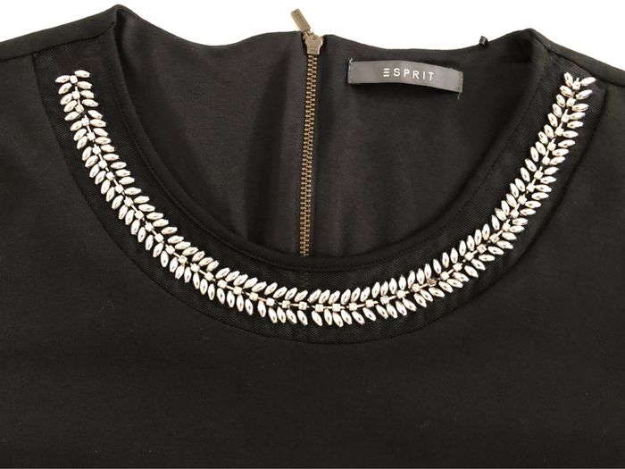 AN17: Robe noire « esprit » avec strass et perles TXXL-44/46 NEUVE - photo numéro 7