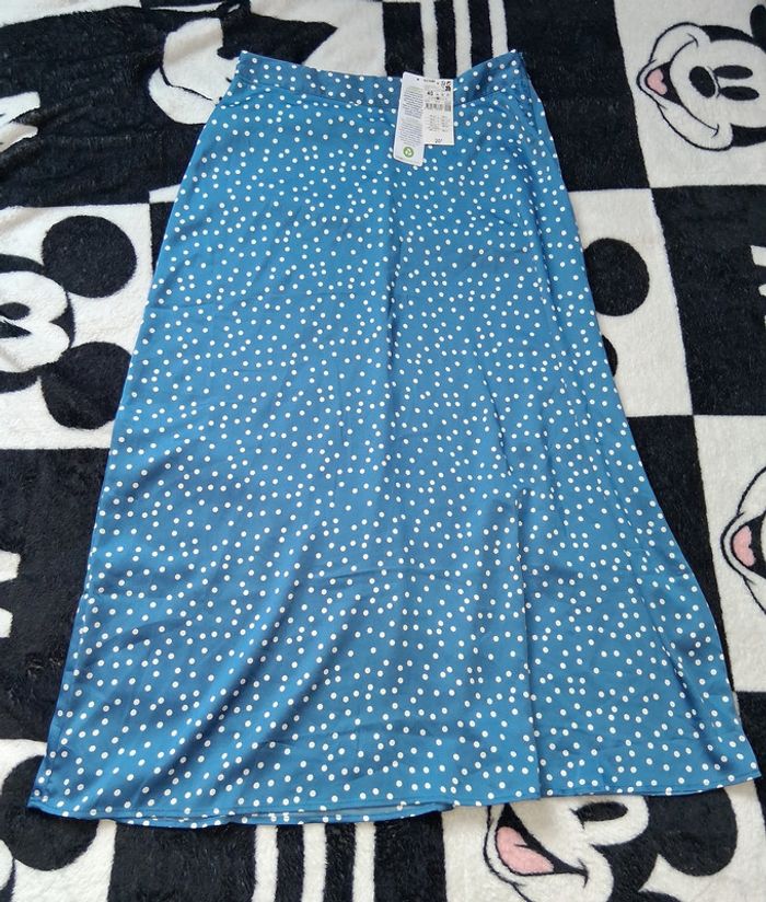 Jupe neuve T40