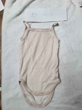 Body été obaibi 23 mois TBE
