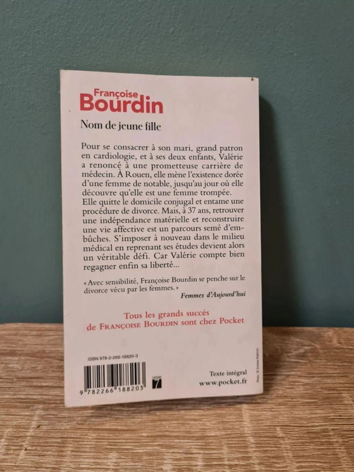 Nom de jeune fille (format poche) - photo numéro 2