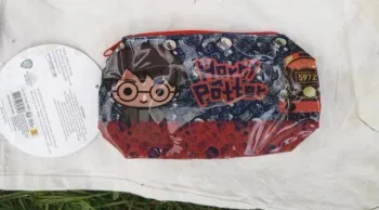 trousse Harry Potter ( motif différent sur chaque face) 20x11x5cm