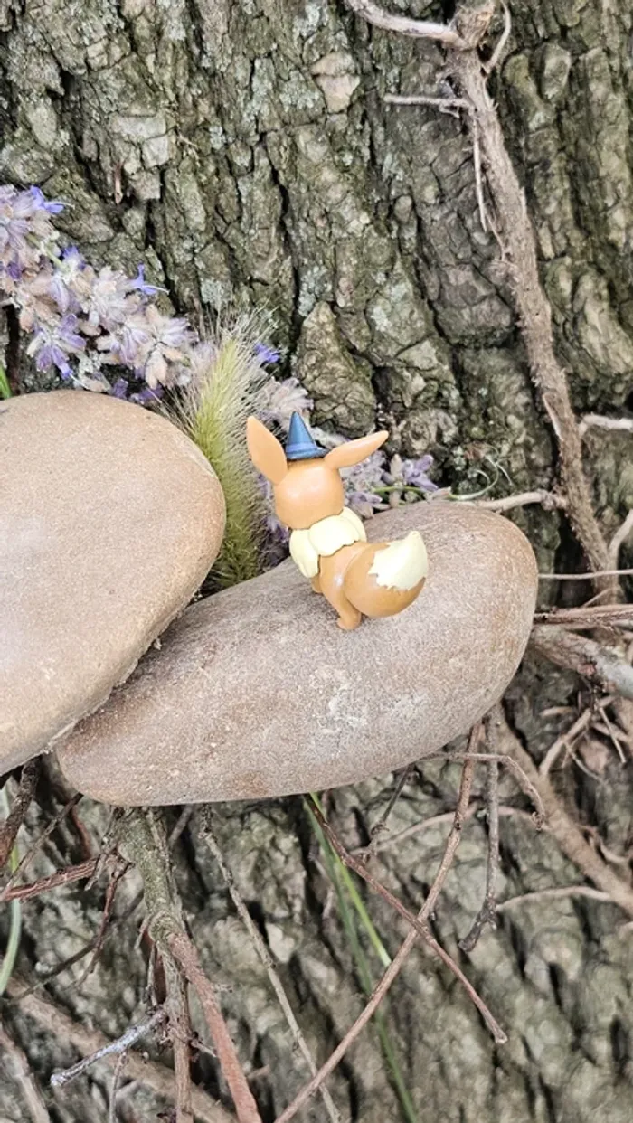 Super figurine Pokemon Nintendo Évoli halloween - photo numéro 3