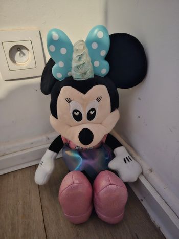 Peluche minnie lumineuse