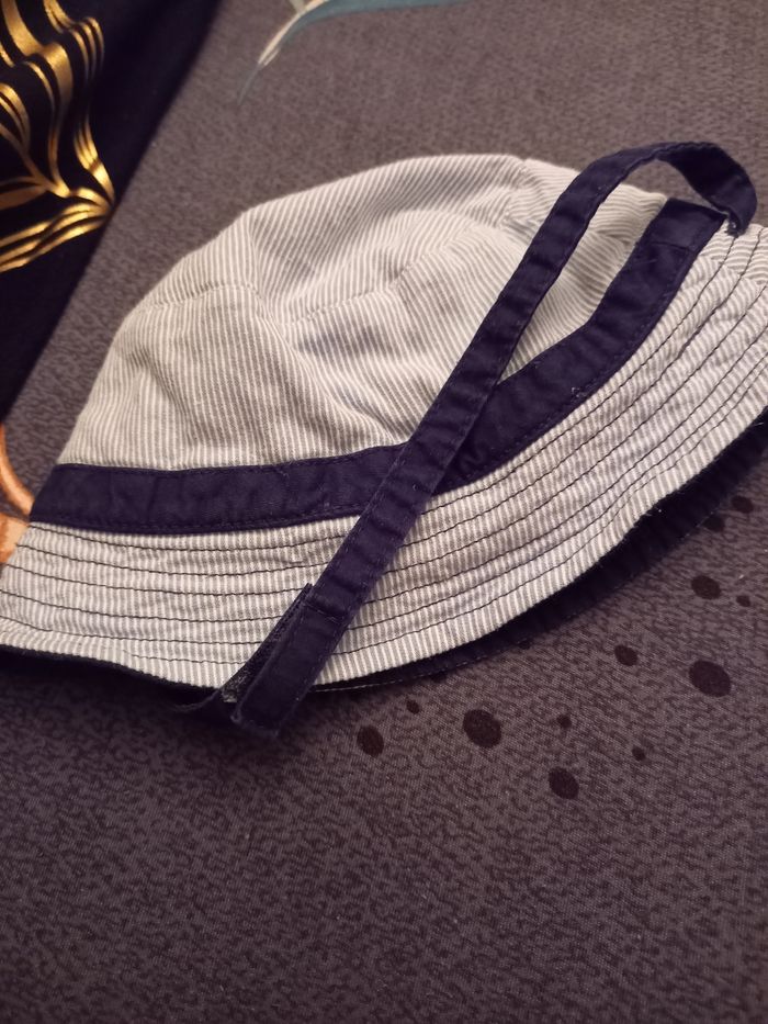 Chapeau réversible bleu marine 3/6 mois - photo numéro 5