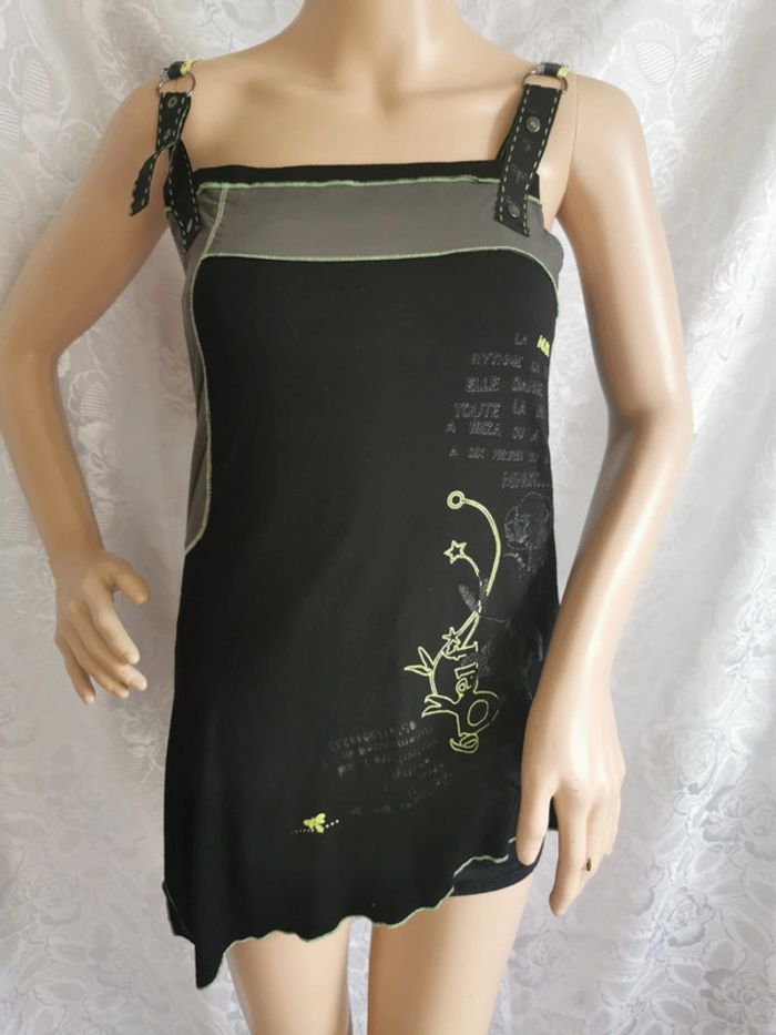 Tunique. Noir,. Gris. Vert. Taille 2. La Mode Est À Vous