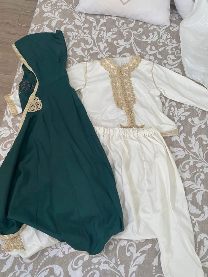 Tenue circoncision avec cape