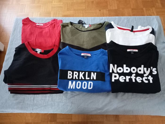 Lot 6 tee shirts top courts