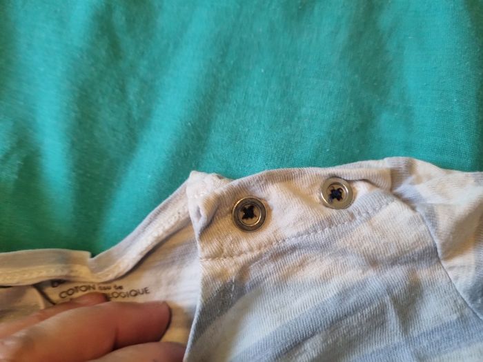 T shirt rayé - photo numéro 2