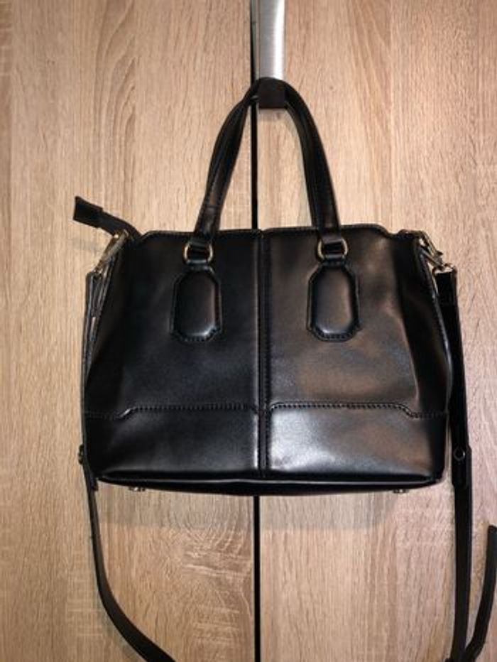 3 sacs à bandoulière Zara, parfois et Shein