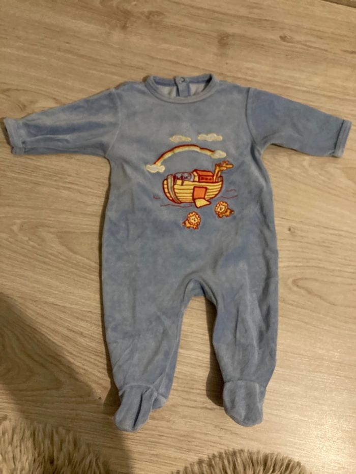 Pyjama bébé garçon taille trois mois