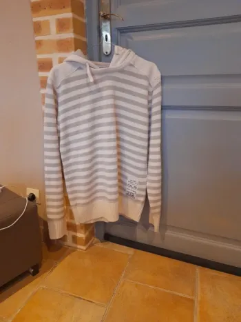 Pull à  capuche