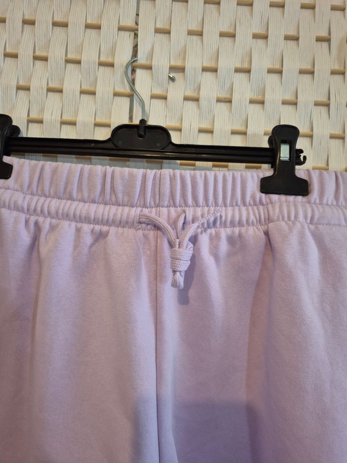Joli short Adidas Lilas en molleton femme T44 / 46 - photo numéro 2