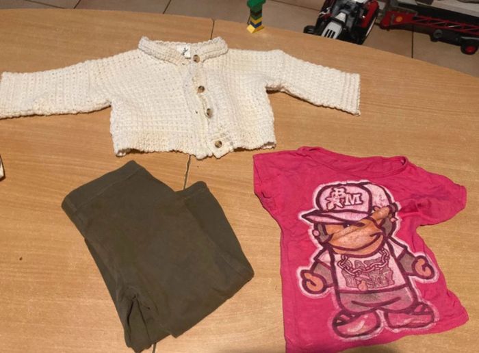 Lot de  14 vêtement taille 2 ans - photo numéro 8