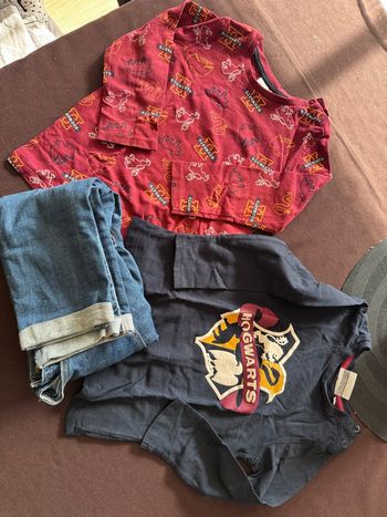 Lot 1 salopette jean et 2 t-shirts 3 ans Harry Potter Hogwarts