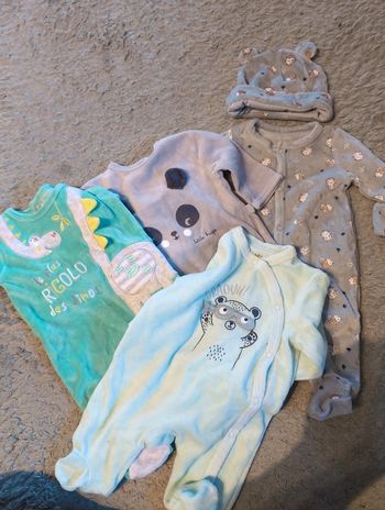Lot pyjamas